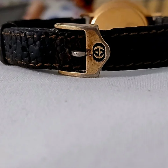 GUCCI | Vintage Womens Watch Model 3000 L - Picture 7 of 12